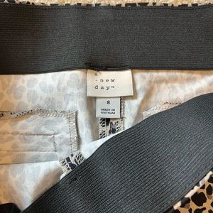 Leopard print Stretch dress pants size 8